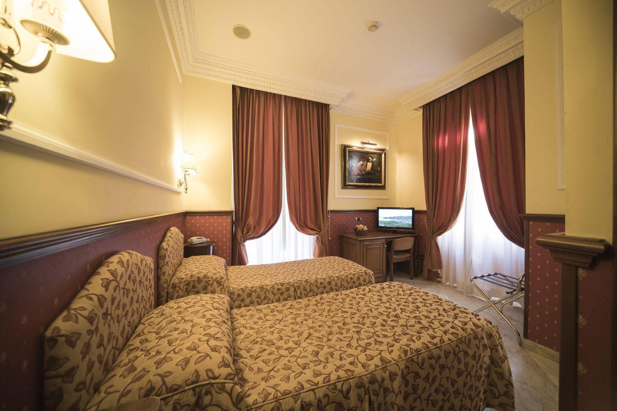 Hotel Donatello Rome Bagian luar foto